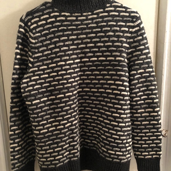 Liz Clabourne Cardgain & It’s One Time Sweater - Picture 5 of 8